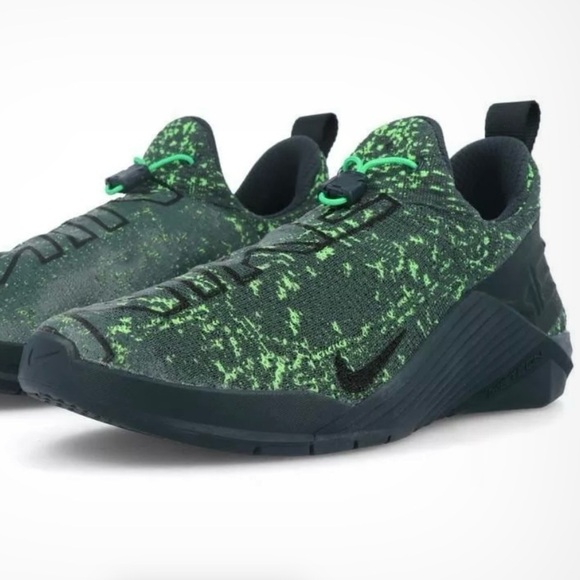 Nike Mens React Metcon BQ6044-323 Green Running Shoes Sneakers Size 10 athletic